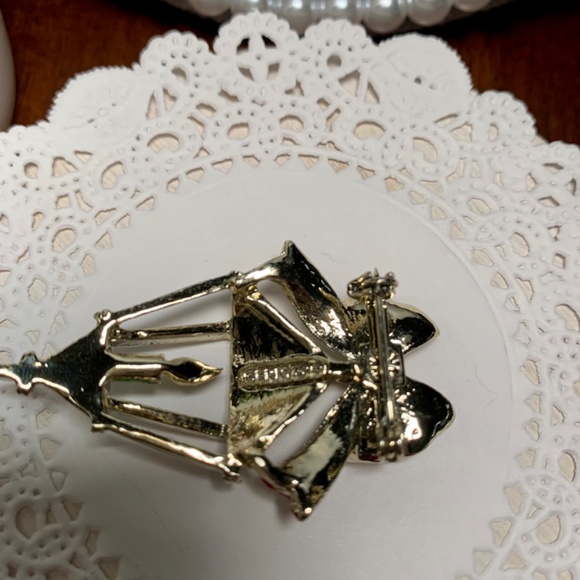 Vintage Holiday Candle Lantern Gold tone Brooch - Picture 7 of 10